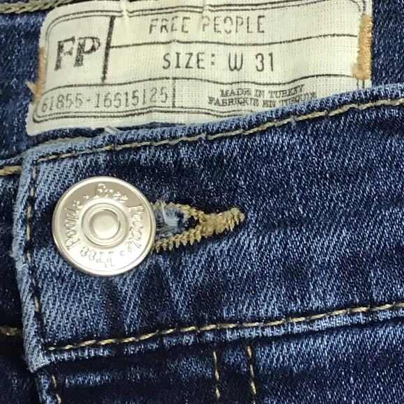 FREE PEOPLE Jeans Busted Knee Stretch Dark Blue Wash Skinny Ankle Crop sz 31 - Picture 7 of 11